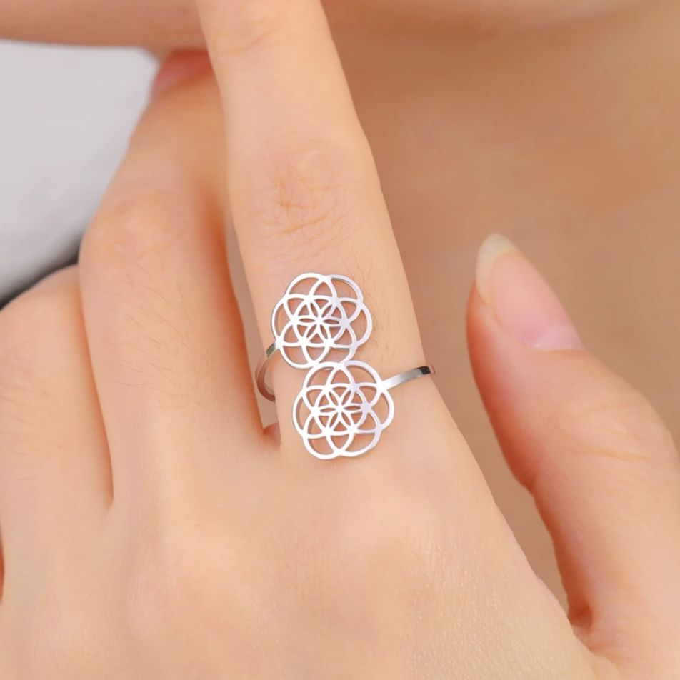 LIKGREAT Hollow Flower of Life - đánh giá và giá Wedding Sutra