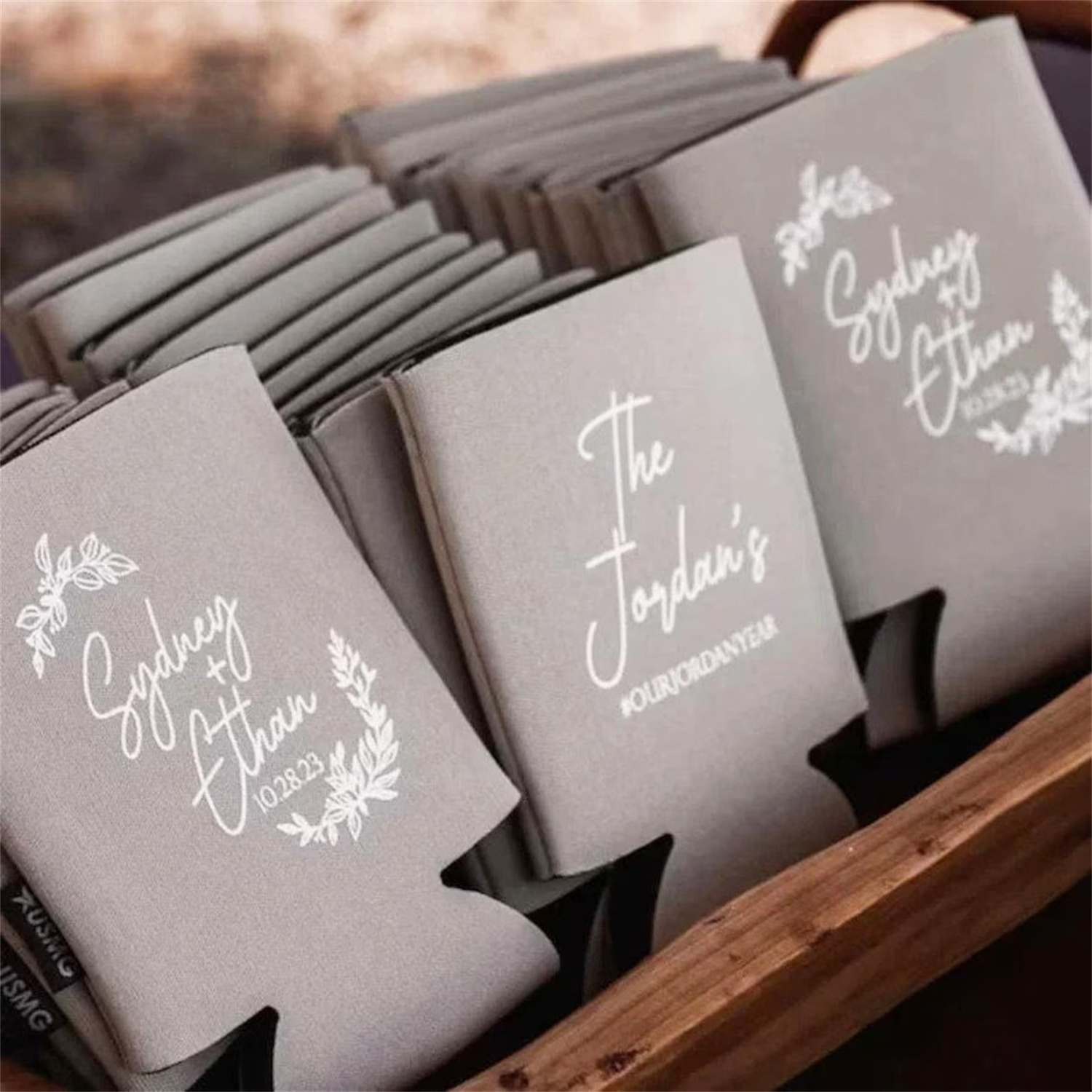 Insulated Can Cooler with Cust - đánh giá và giá Supply Wedding Venue