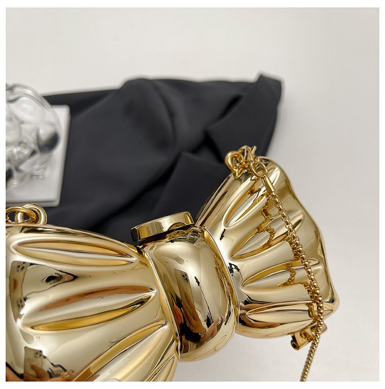 Glossy Gold Metal Bow Shaped M - đánh giá và giá Wedding Vendor